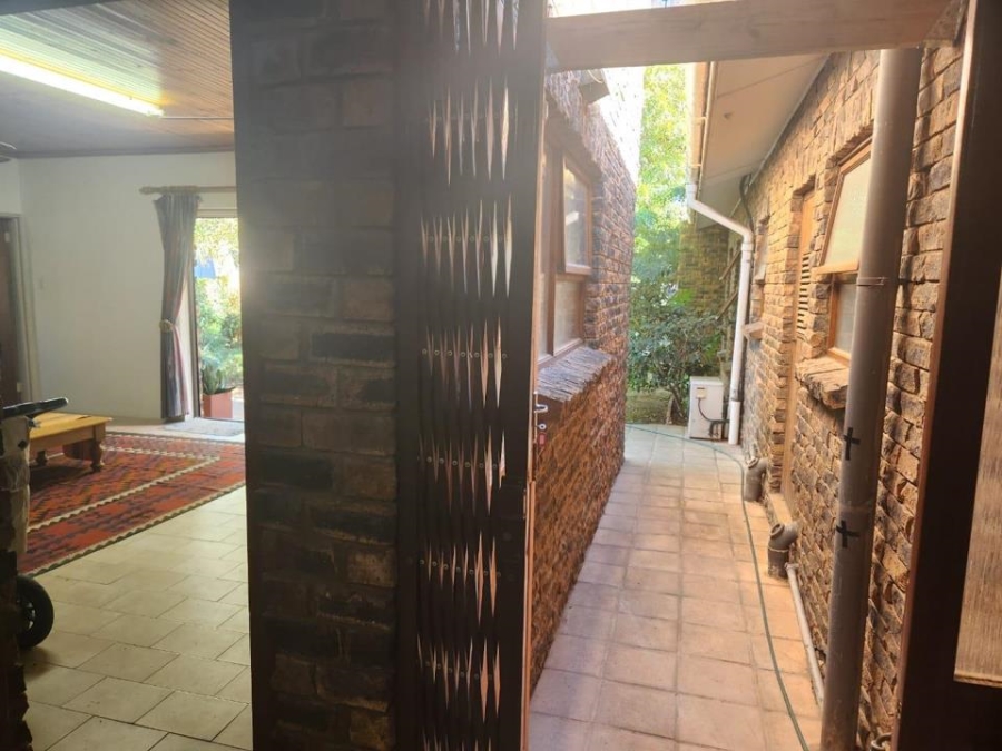 4 Bedroom Property for Sale in Panorama Western Cape